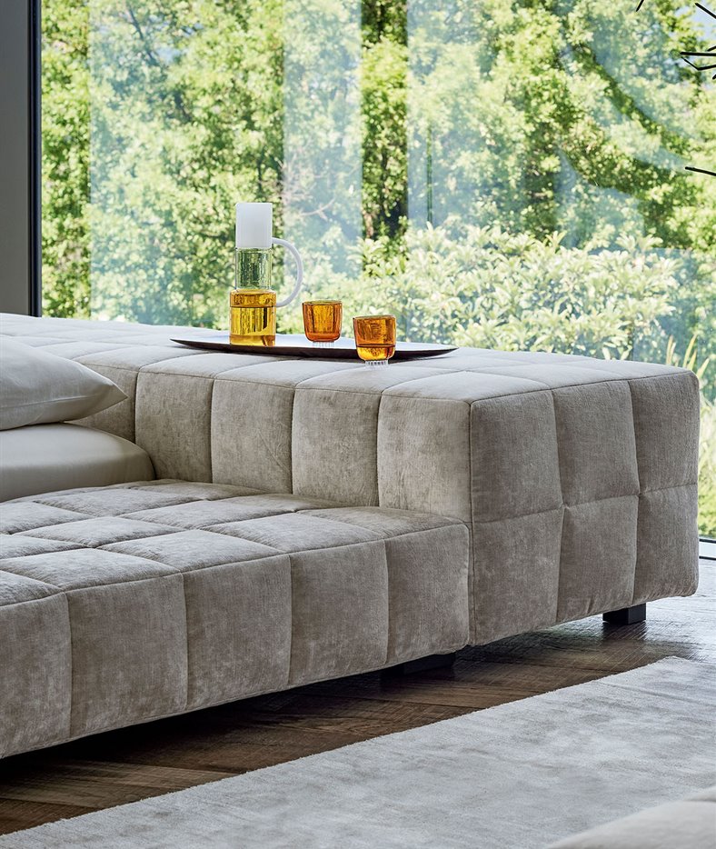 Designbed Square BedHabits 1200x1500 3